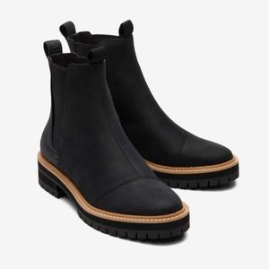 NWT TOMS Dakota Boot